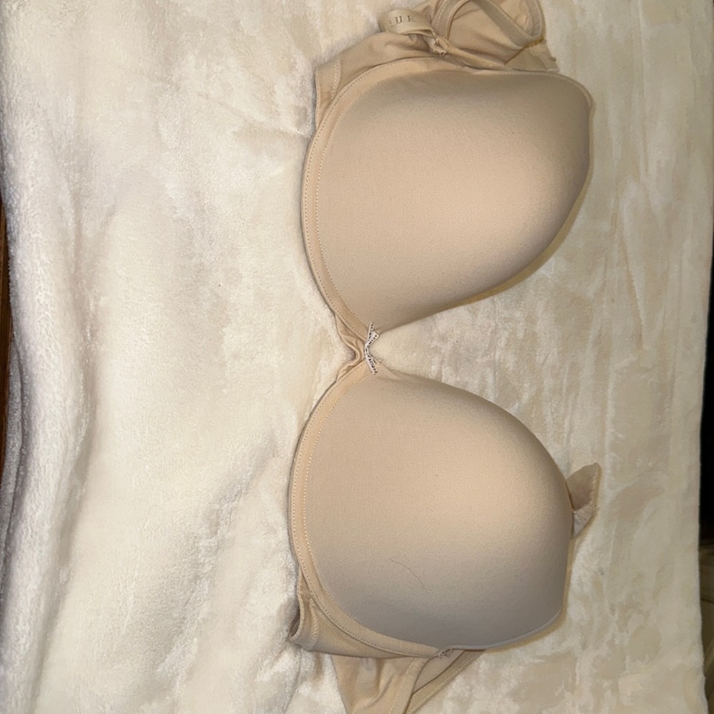 NWOT Cacique bra cream size 50c